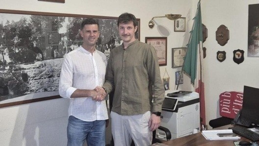 米体：莫塔申请成为意大利小镇苏特里的居民，当地只有不到7000人